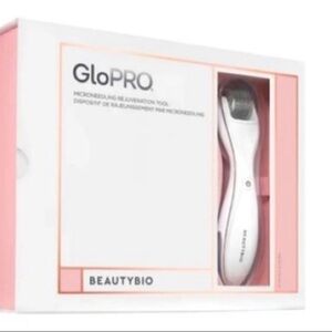 GloPRO Microneedling Rejuvenation Tool